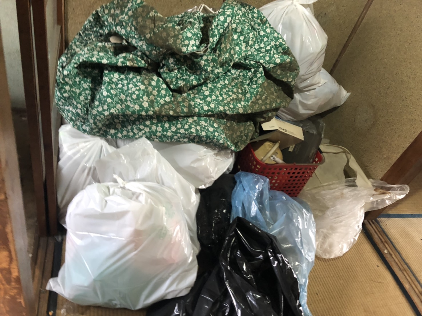 賃貸マンション立ち退きでの不用品回収!大阪府高槻市 賃貸マンション立ち退きでの不用品回収!大阪府高槻市
