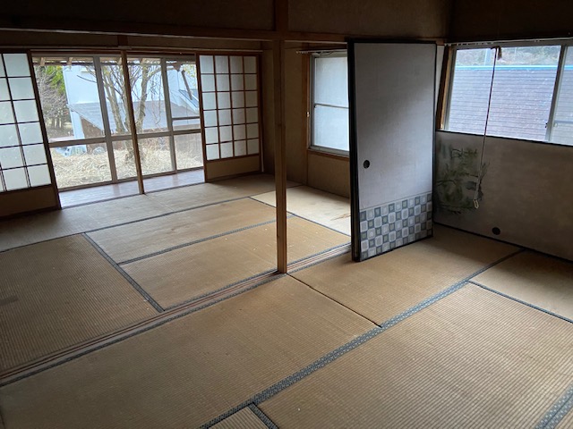 夜逃げにて片付け作業!物件オーナー様から泣きのSOS!【奈良県宇陀市】 夜逃げにて片付け作業!物件オーナー様から泣きのSOS!【奈良県宇陀市】